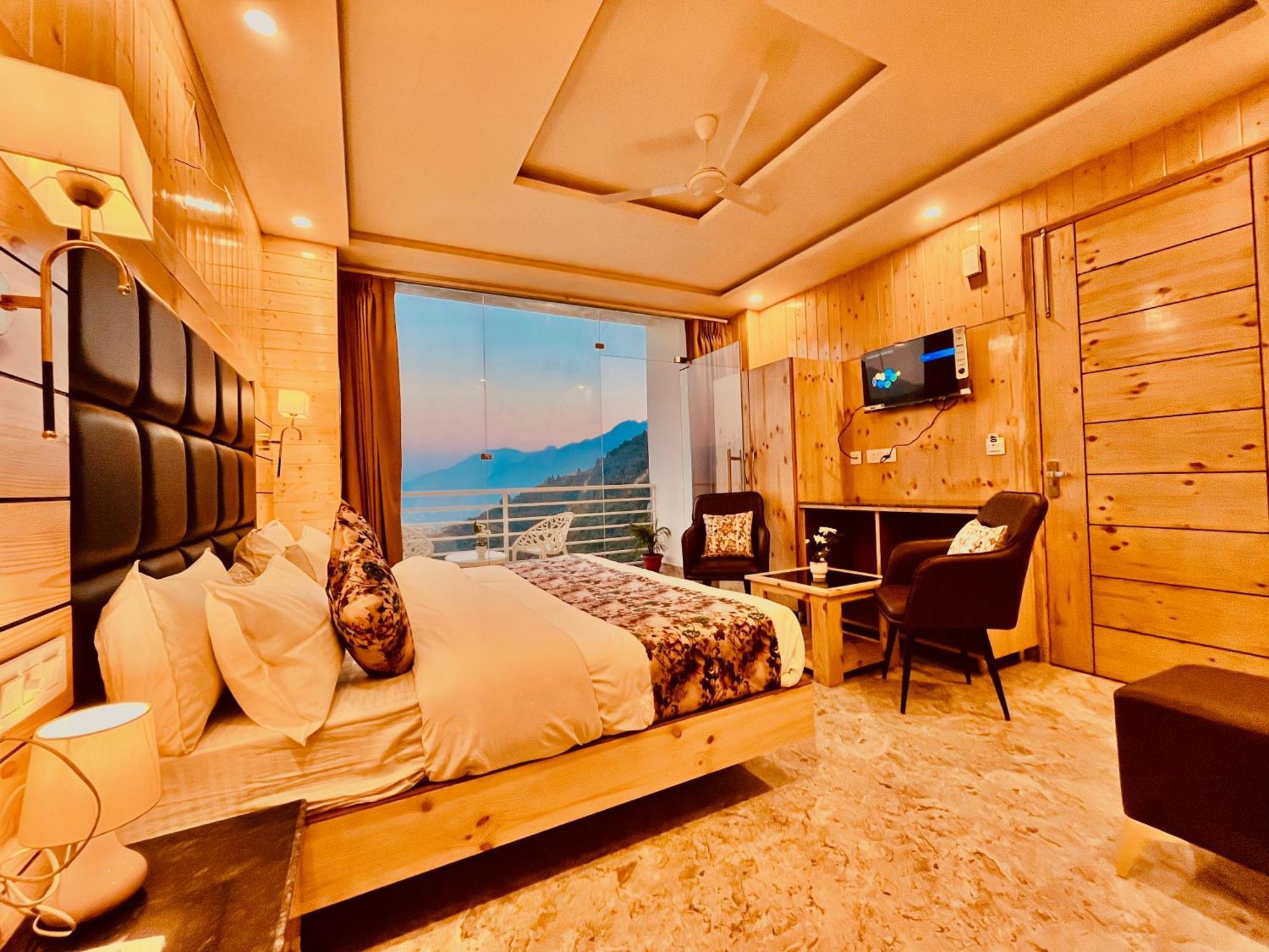 Hotel Hill View, Mussoorie - Near Jw Marriott Mussoorie, M 77377-32479 Zewnętrze zdjęcie